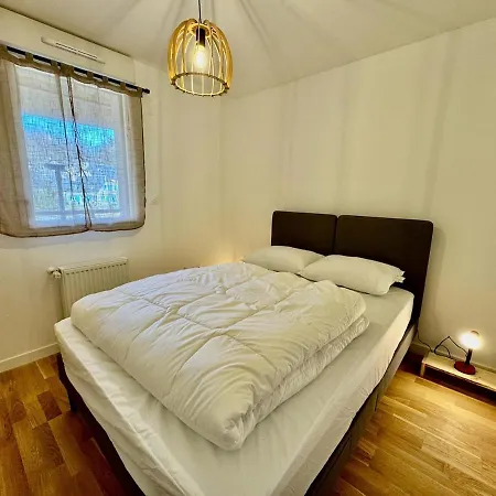 Apartment 4 A 5 Personnes Au Bord Du *