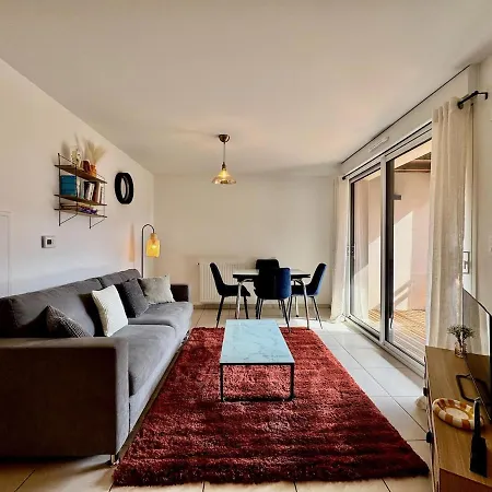 4 A 5 Personnes Au Bord Du Apartment